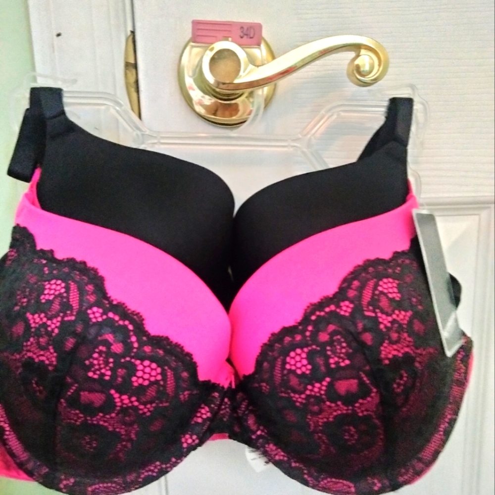 Two-pack Self Expressions by Maidenform push-up bras